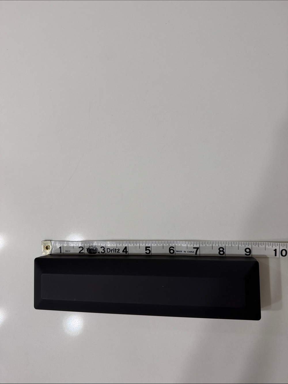 Black Light Up Bracelet Jewelry Box with Interior LED Lighting - Picture 5 of 6